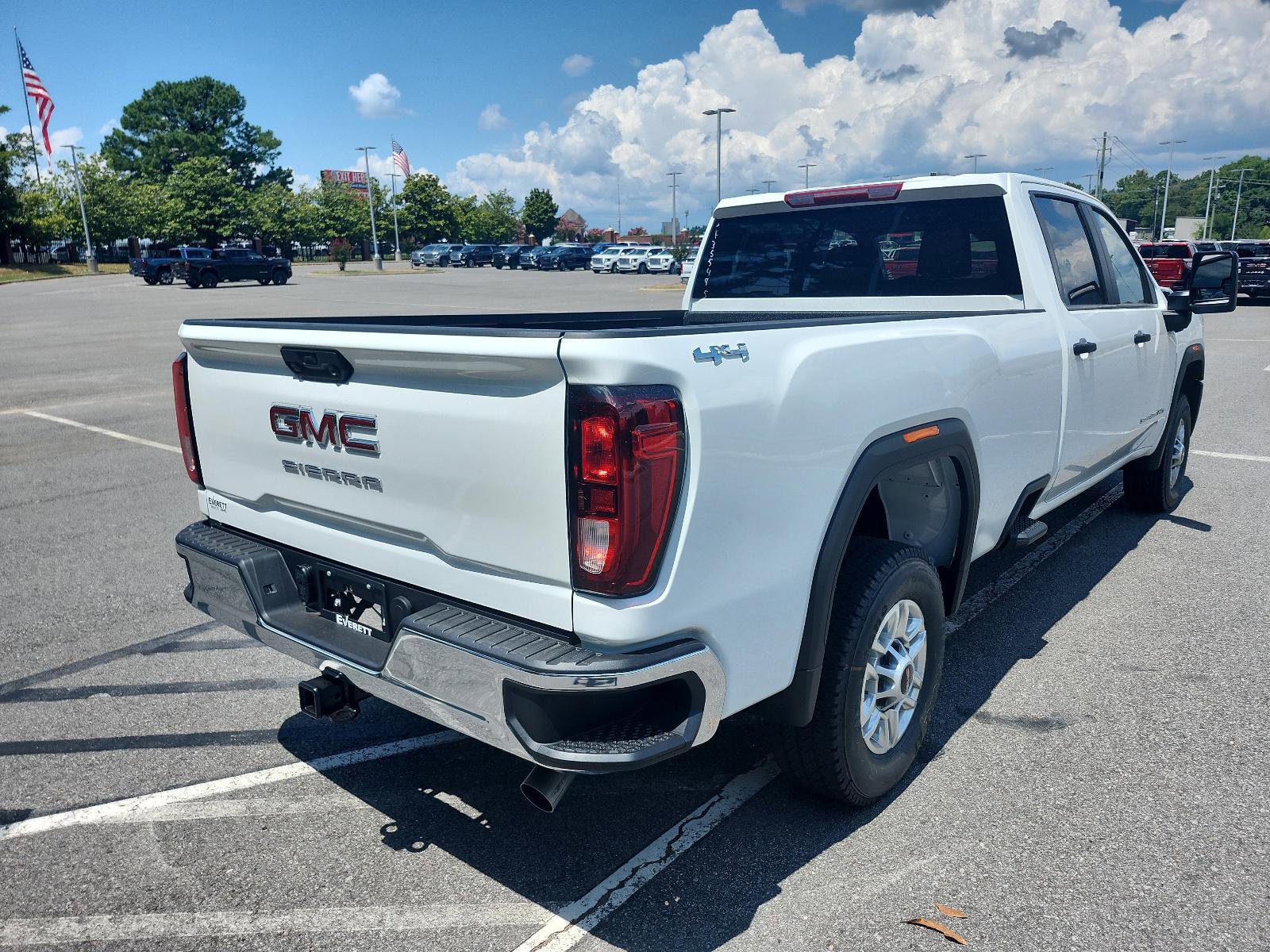 New 2025 GMC Sierra 2500 Pro image 3