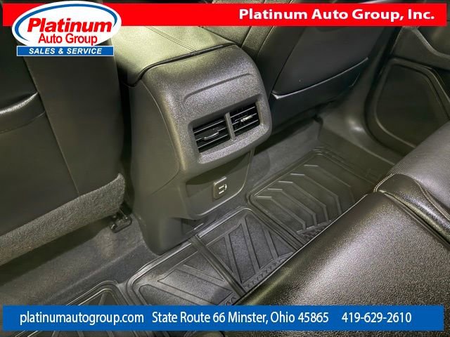 Used 2021 GMC Terrain SLT FWD image 28