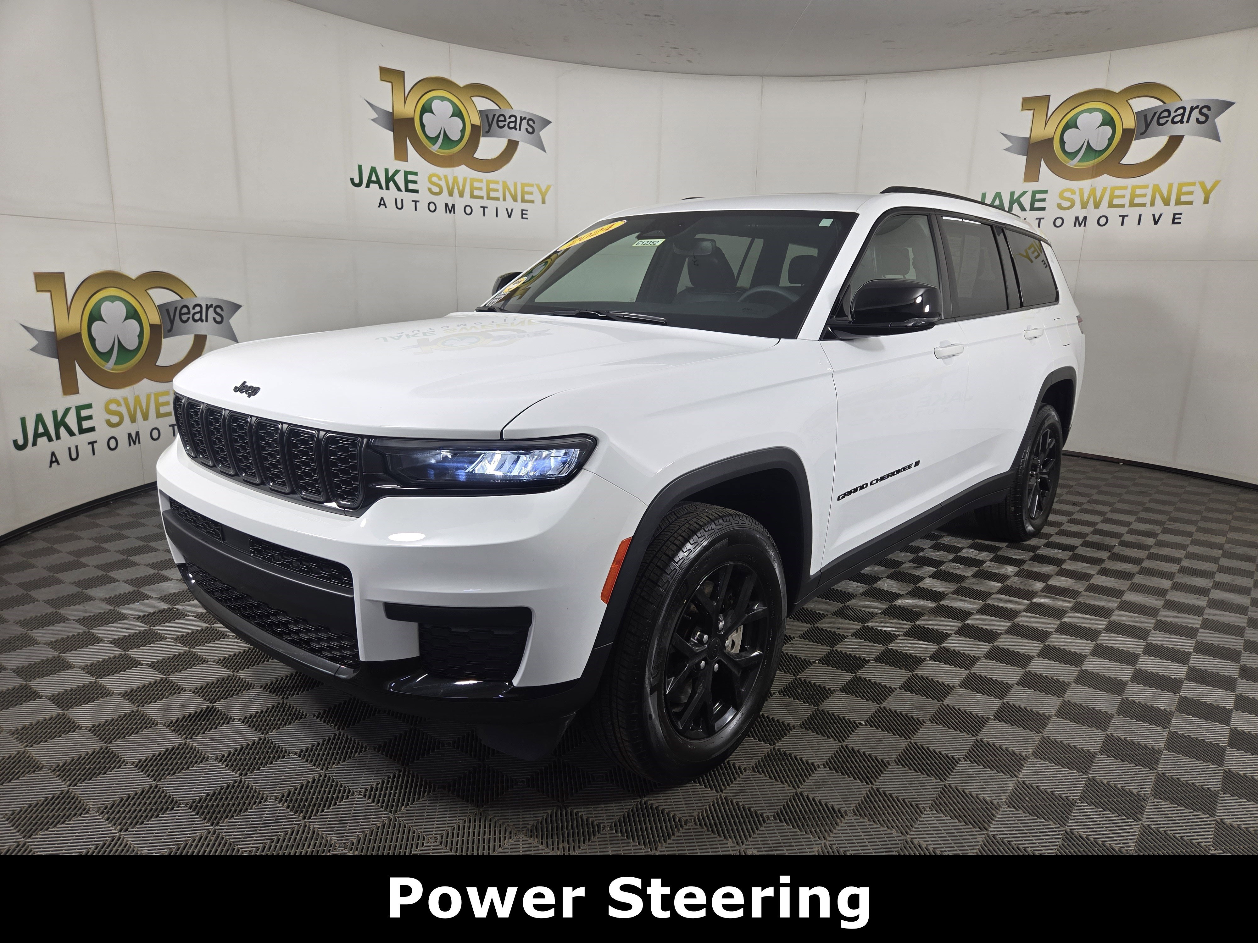 Certified 2024 Jeep Grand Cherokee L Altitude image 4