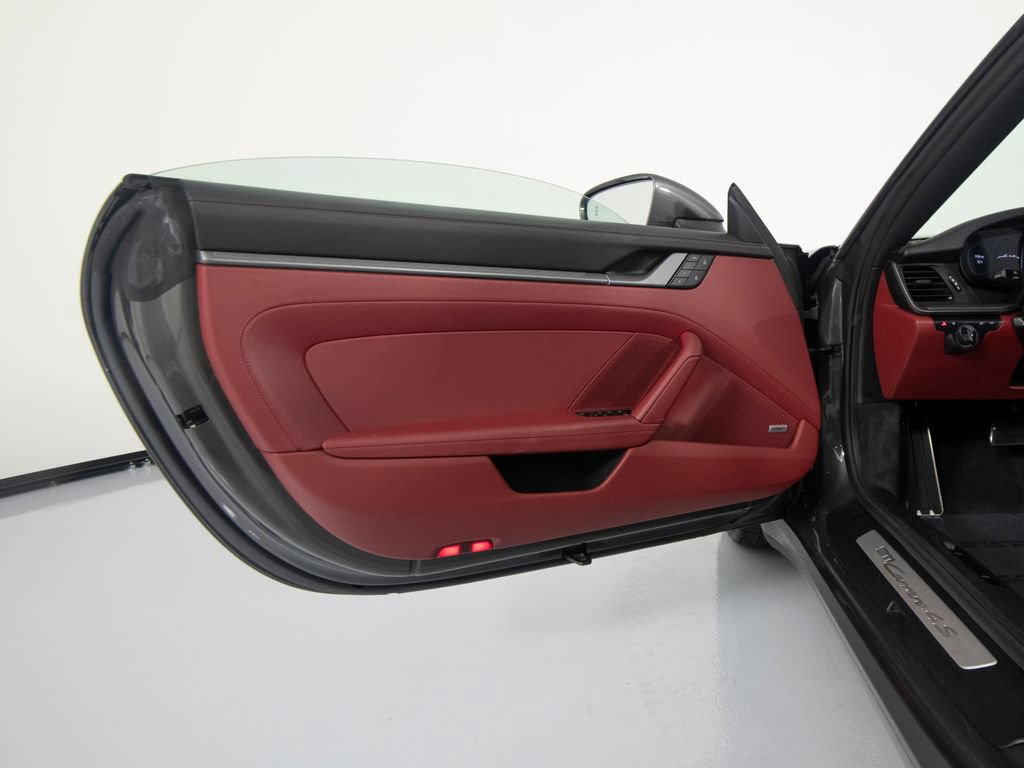 Certified 2022 Porsche 911 Cabriolet image 19
