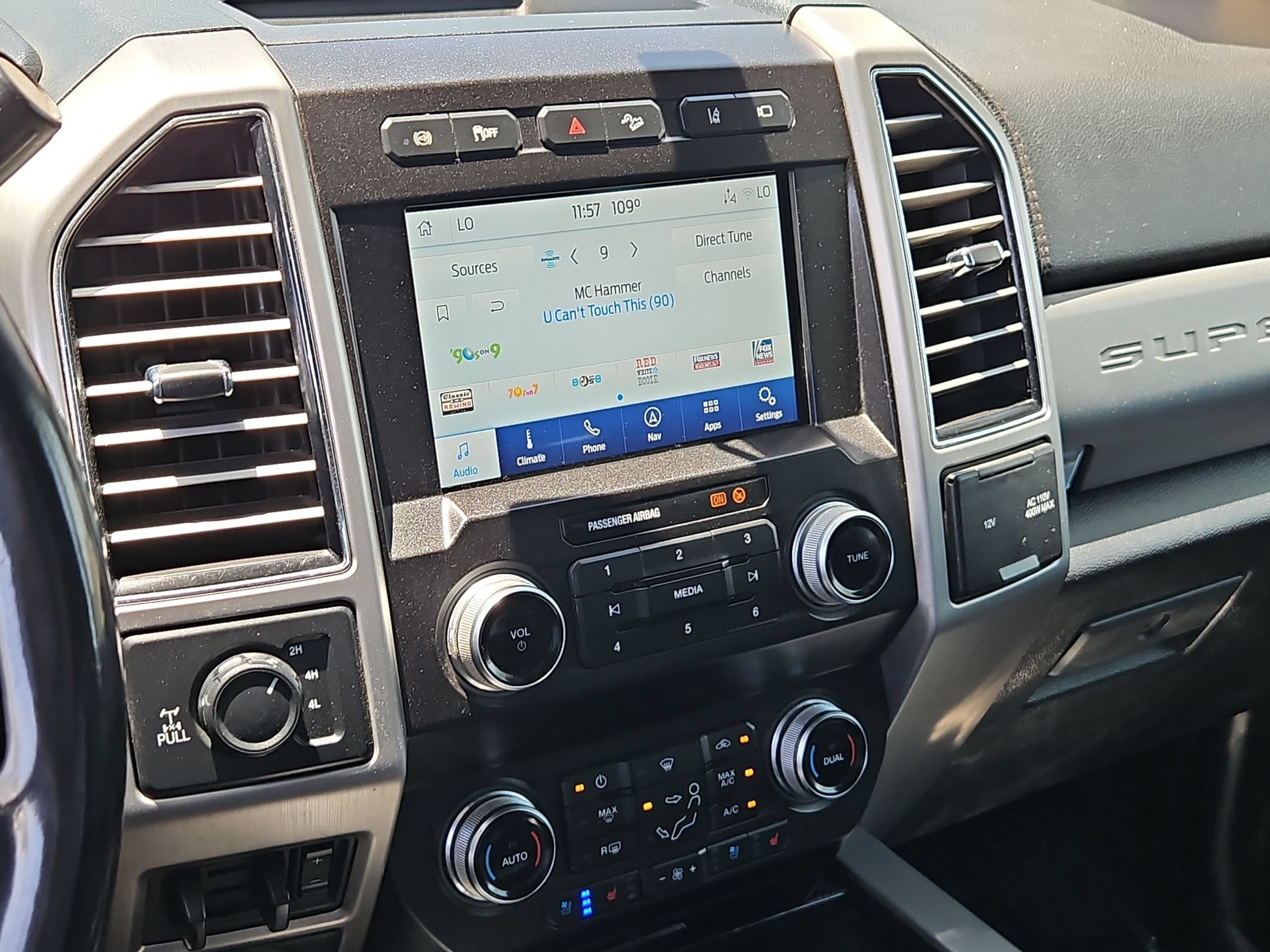 Used 2020 Ford F350 Platinum AWD/4WD image 18