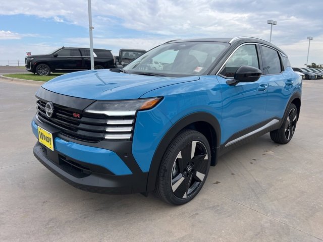 New 2026 Nissan Kicks SR image 3