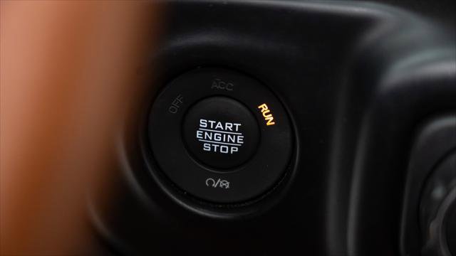 Used 2022 Jeep Wrangler Unlimited Sahara image 33