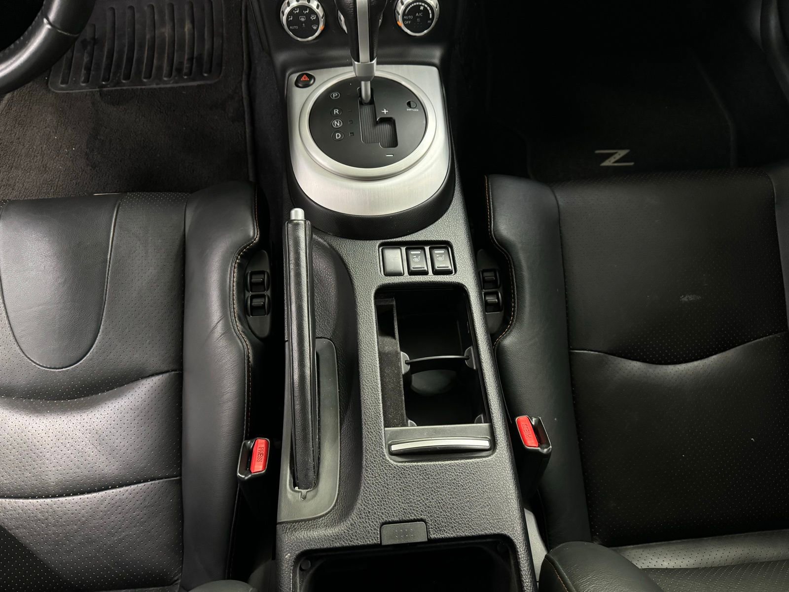 Used 2009 Nissan 350Z Touring image 19