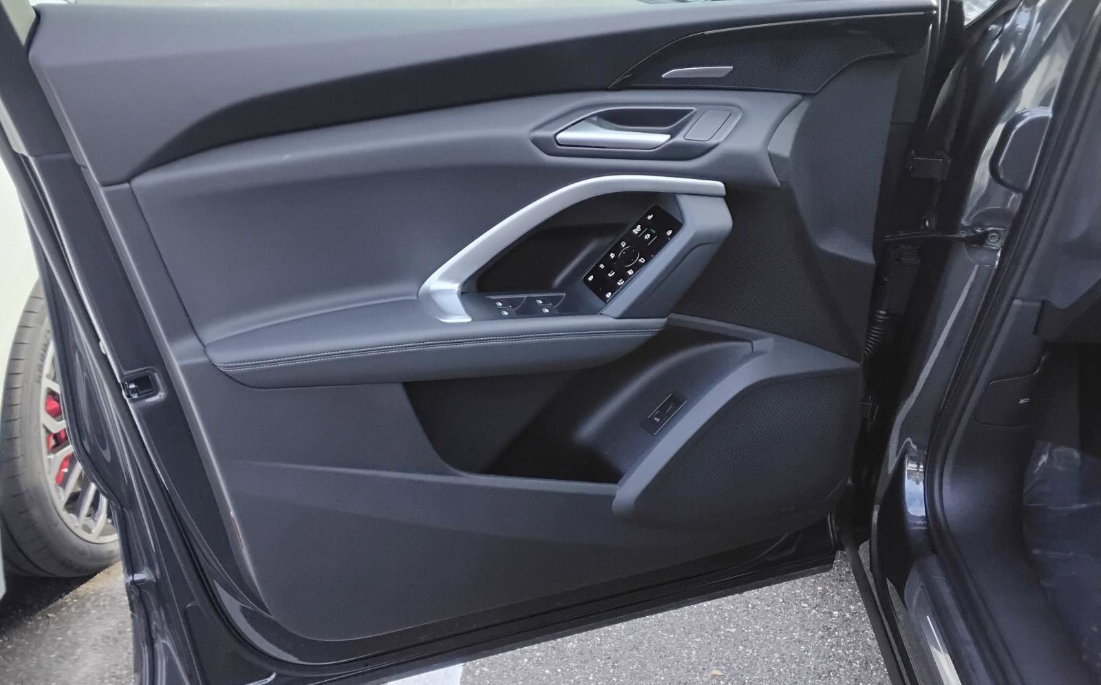 Certified 2025 Audi Q5 Premium Plus w/ Premium Plus image 16