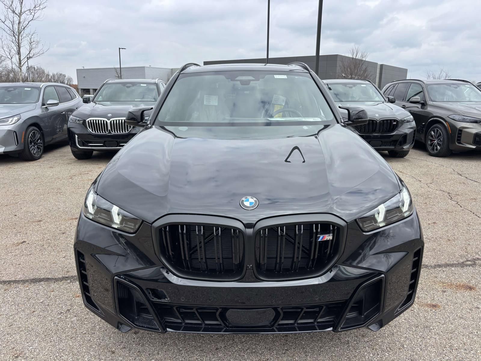 New 2026 BMW X5 M60i image 2