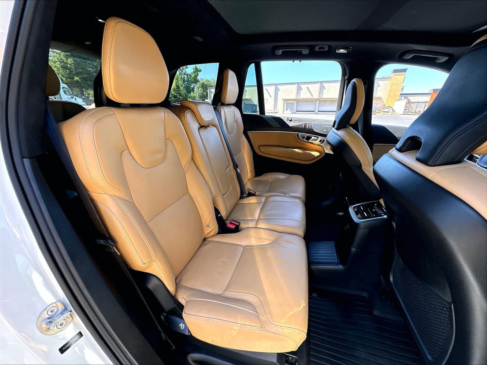 Used 2024 Volvo XC90 T8 Ultimate w/ Lounge Package AWD/4WD image 30