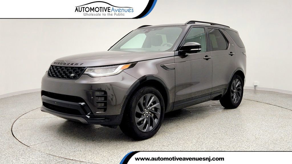 Used 2024 Land Rover Discovery Dynamic SE