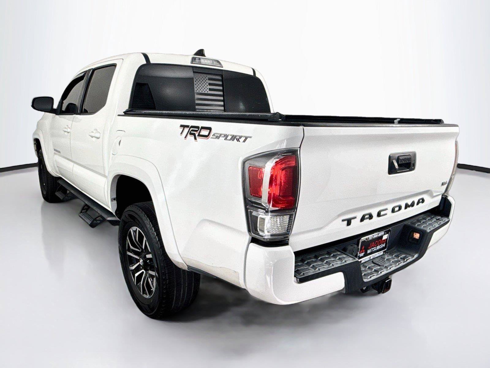 Used 2020 Toyota Tacoma TRD Sport RWD image 3