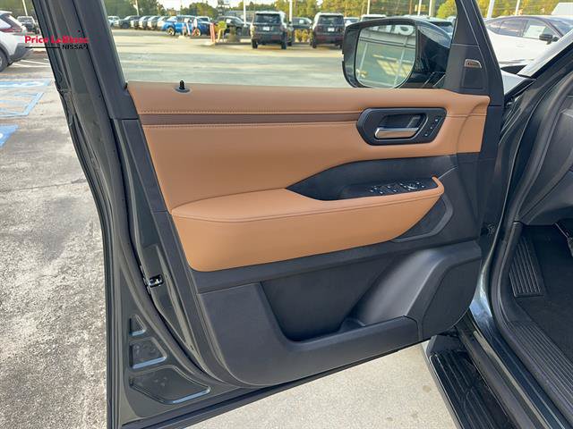 New 2026 Nissan Armada SL w/ Captain's Chari Seat Package AWD/4WD image 18