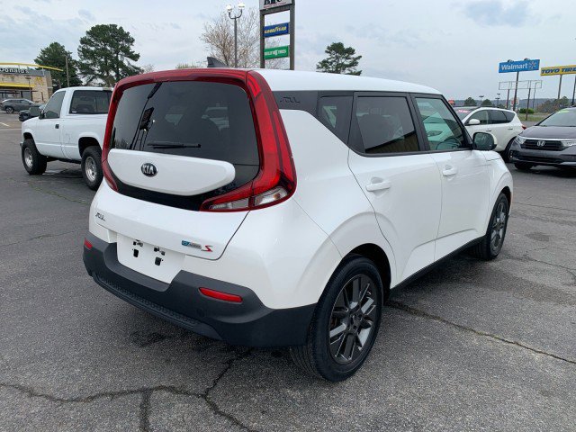 Used 2021 Kia Soul S image 3