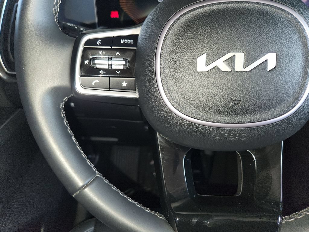 Used 2025 Kia Sorento S w/ Panoramic Sunroof Package AWD/4WD image 27