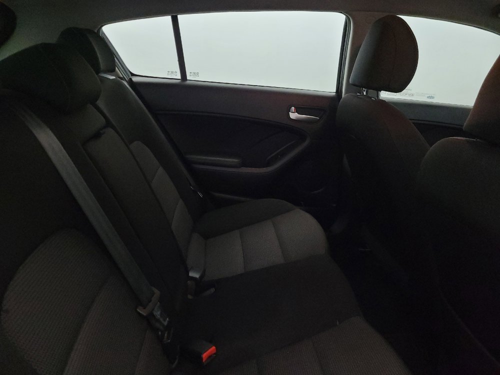 Used 2017 Kia Forte LX FWD image 19