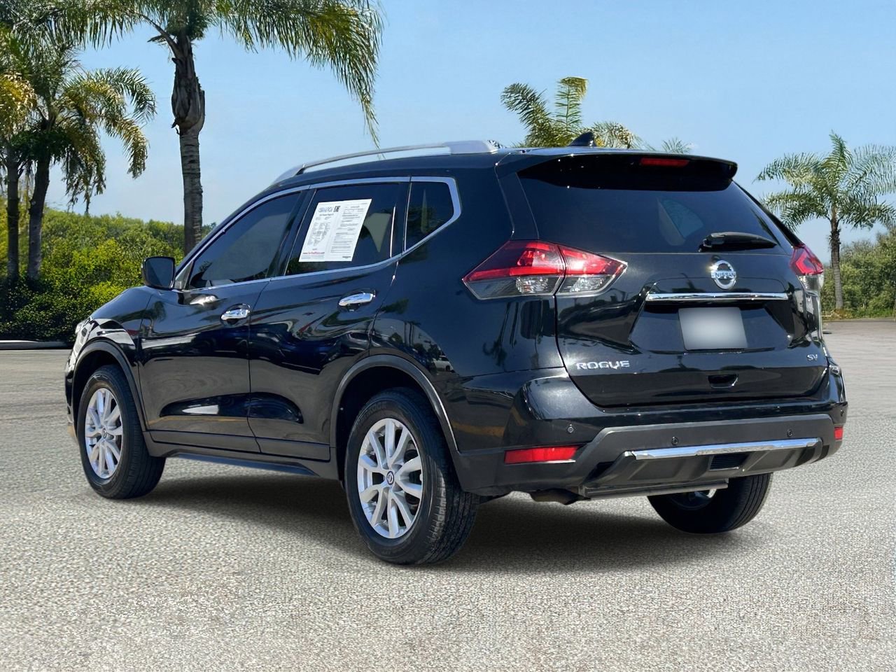 Certified 2019 Nissan Rogue SV image 3