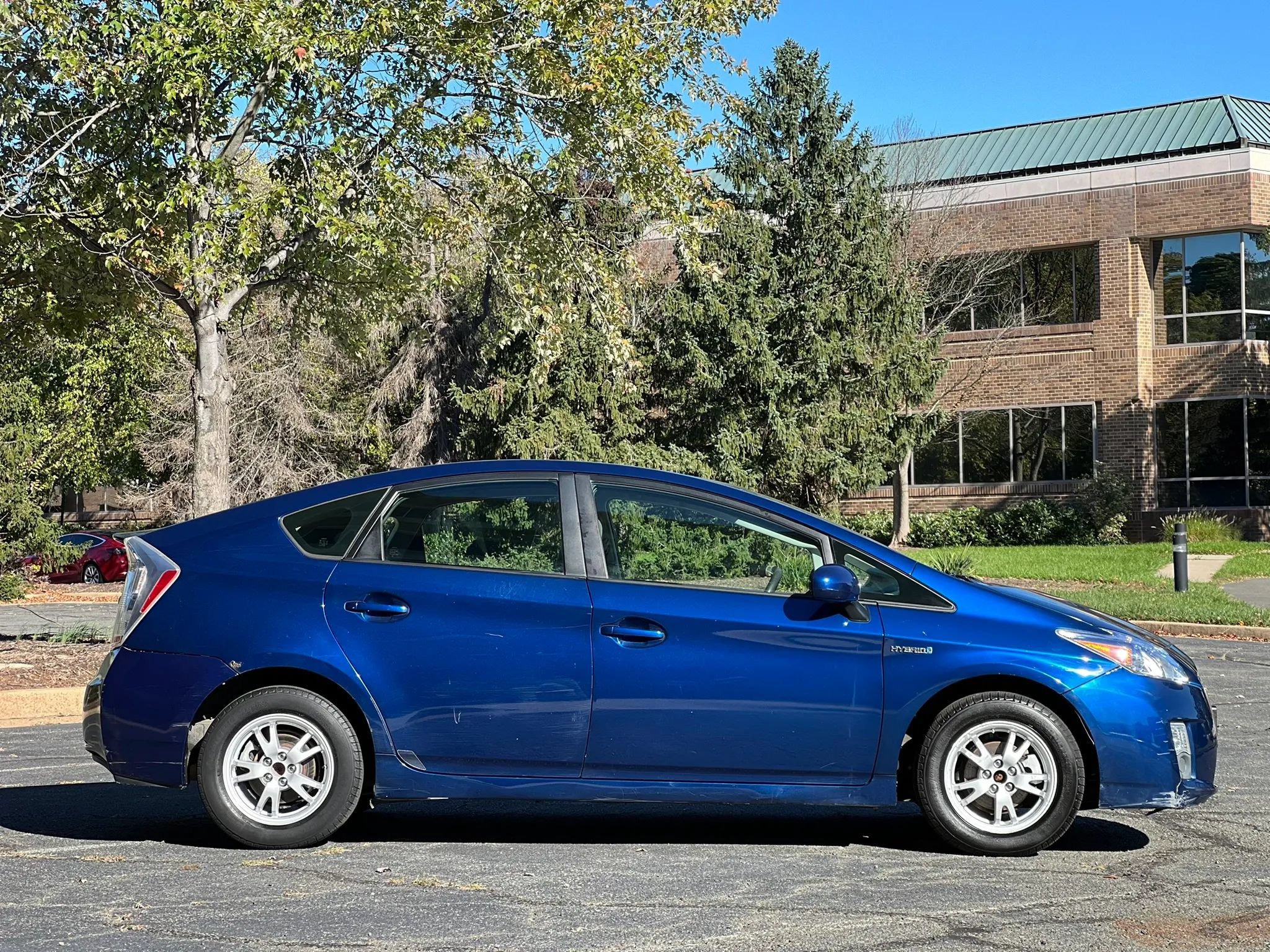 Used 2010 Toyota Prius Five FWD image 6