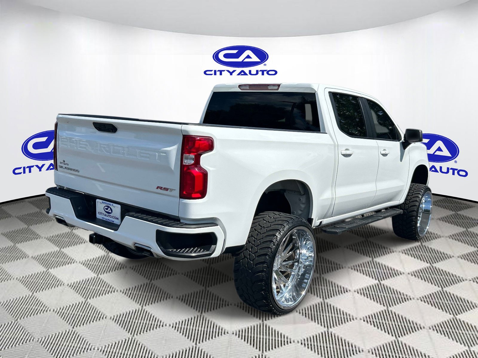 Used 2023 Chevrolet Silverado 1500 RST w/ Z71 Off-Road Package AWD/4WD image 3