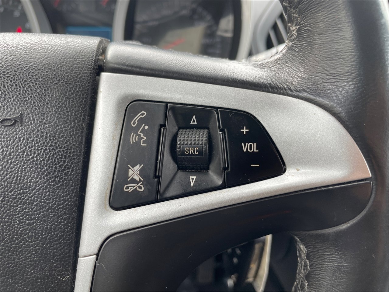 Used 2016 Chevrolet Equinox LT w/ Convenience Package image 49