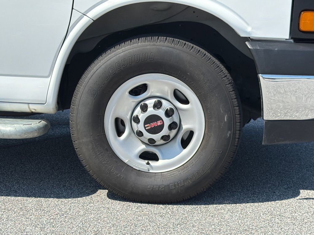 Used 2024 GMC Savana 2500 w/ Driver Convenience Package RWD image 12