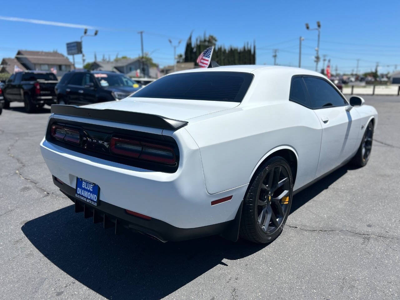 Used 2019 Dodge Challenger R/T w/ Driver Convenience Group RWD image 6