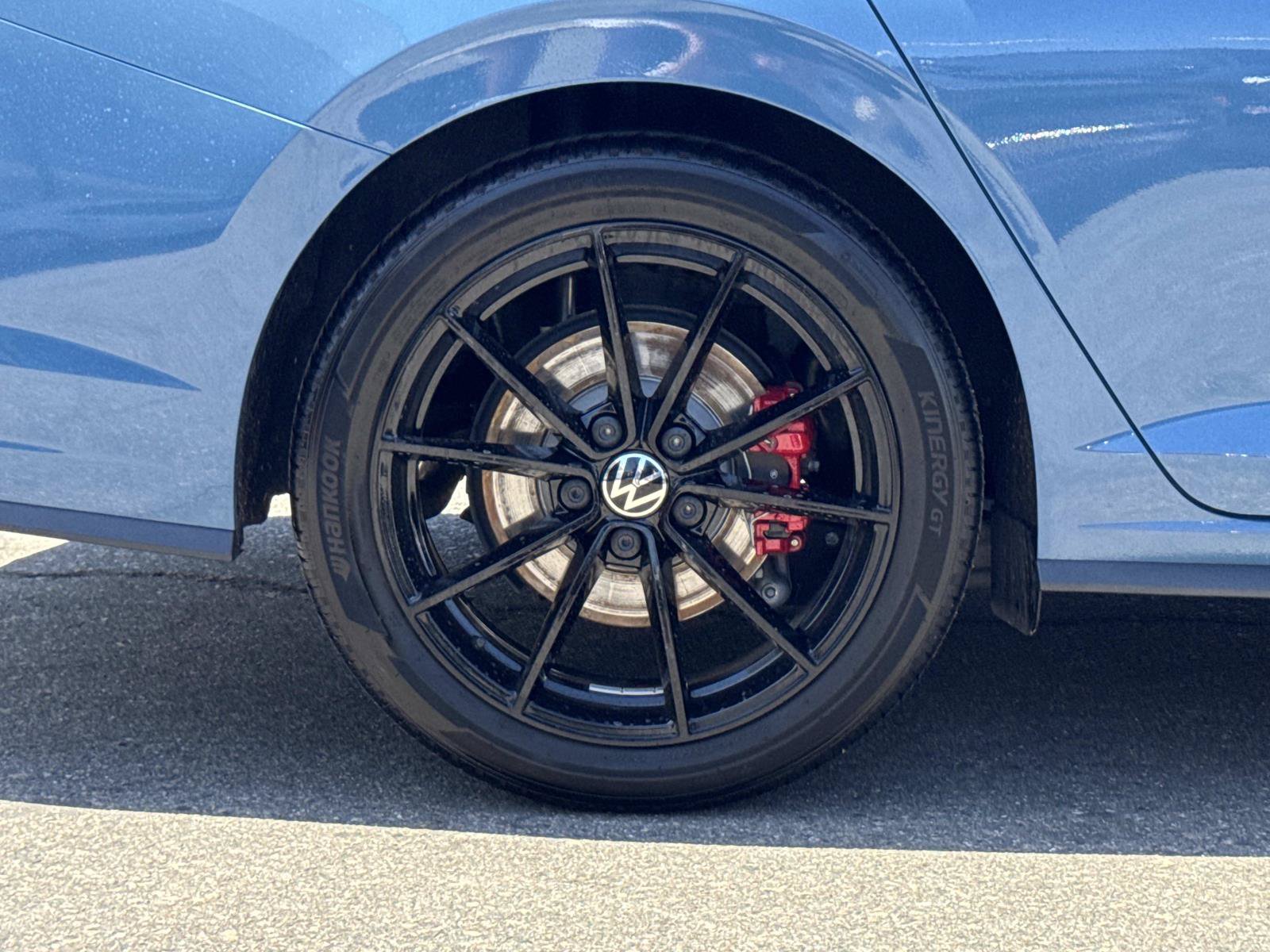 Certified 2025 Volkswagen Jetta GLI Autobahn w/ GLI Black Package FWD image 33
