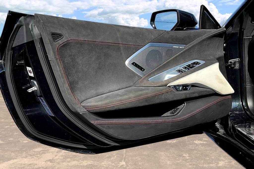 Used 2023 Chevrolet Corvette Stingray Premium Conv RWD image 20