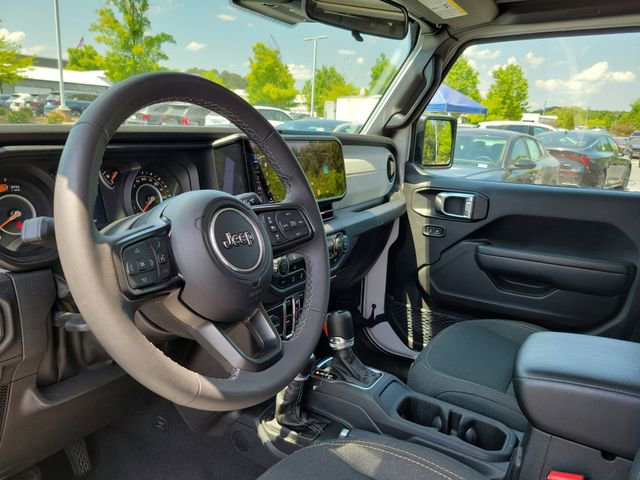 Used 2025 Jeep Wrangler Sport S AWD/4WD image 12