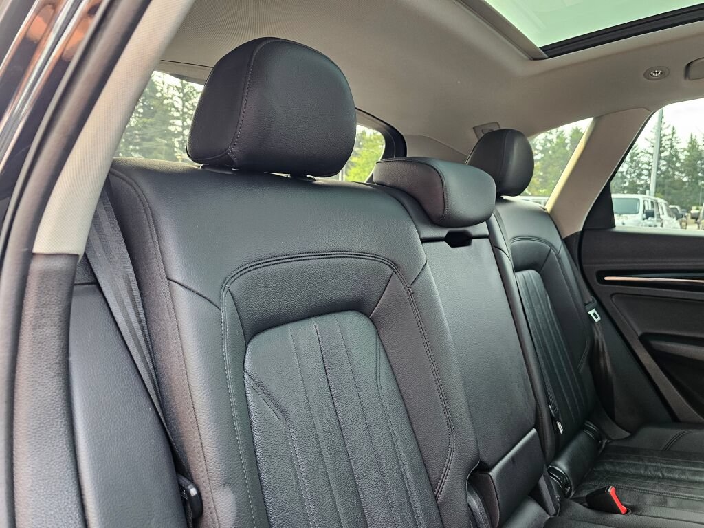 Used 2020 Audi Q5 2.0T Premium w/ Convenience Package AWD/4WD image 13