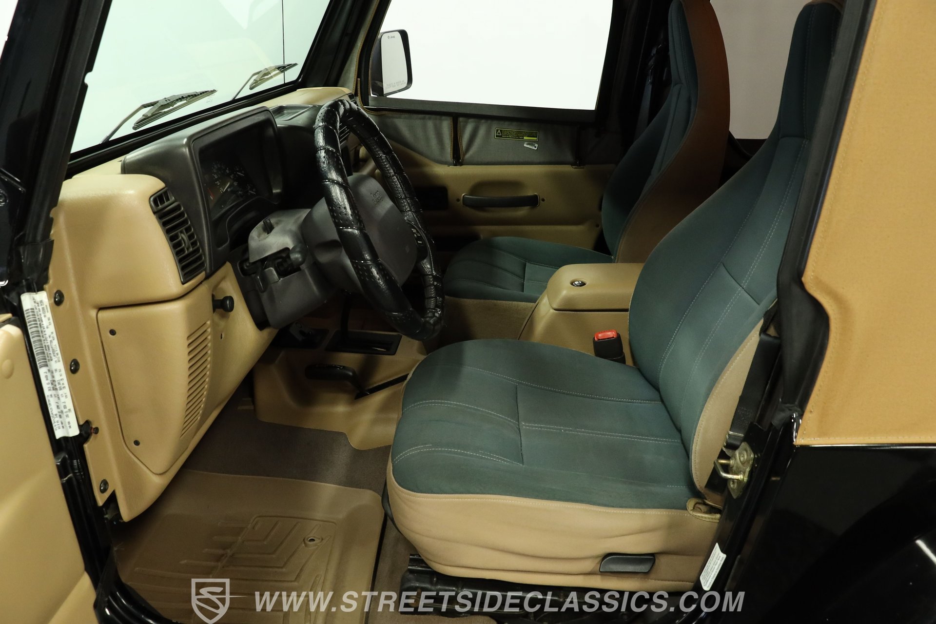 Used 2000 Jeep Wrangler Sahara AWD/4WD image 35