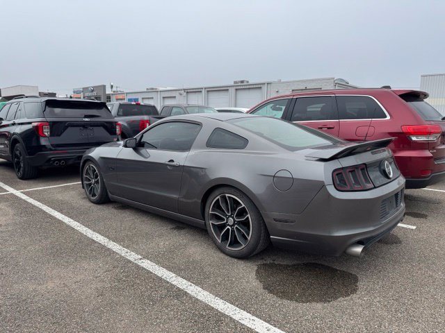 Used 2013 Ford Mustang GT RWD image 2
