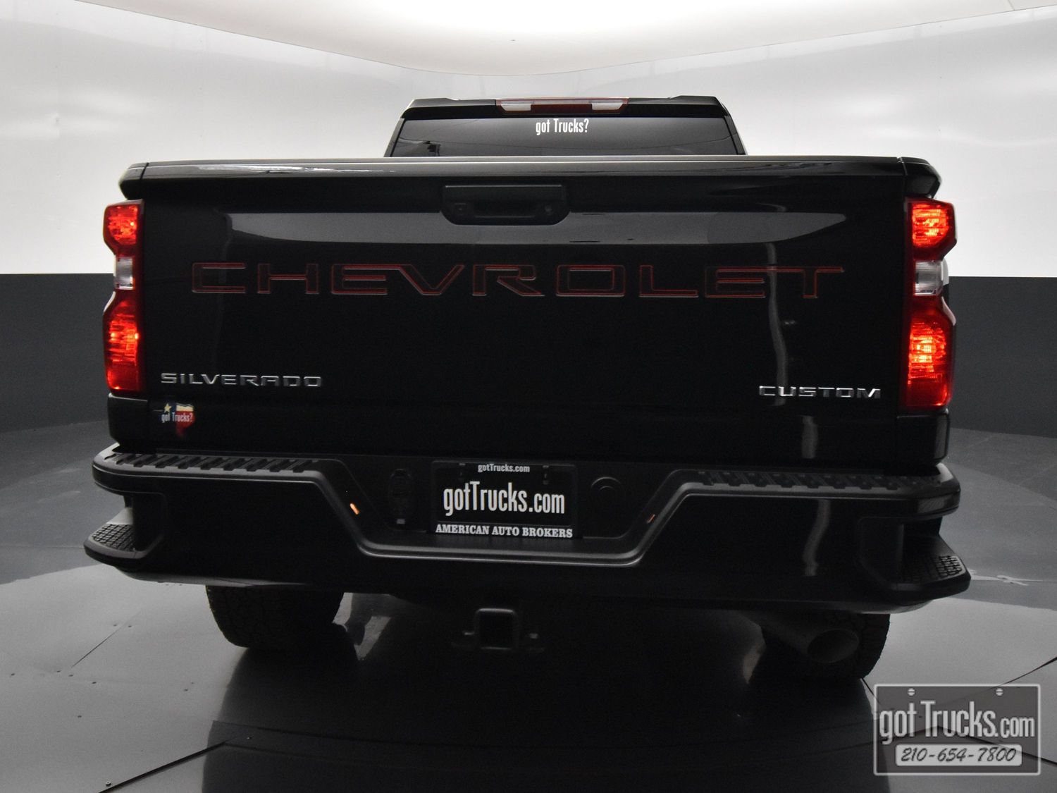 Used 2025 Chevrolet Silverado 2500 Custom w/ Z71 Off-Road Package AWD/4WD image 6