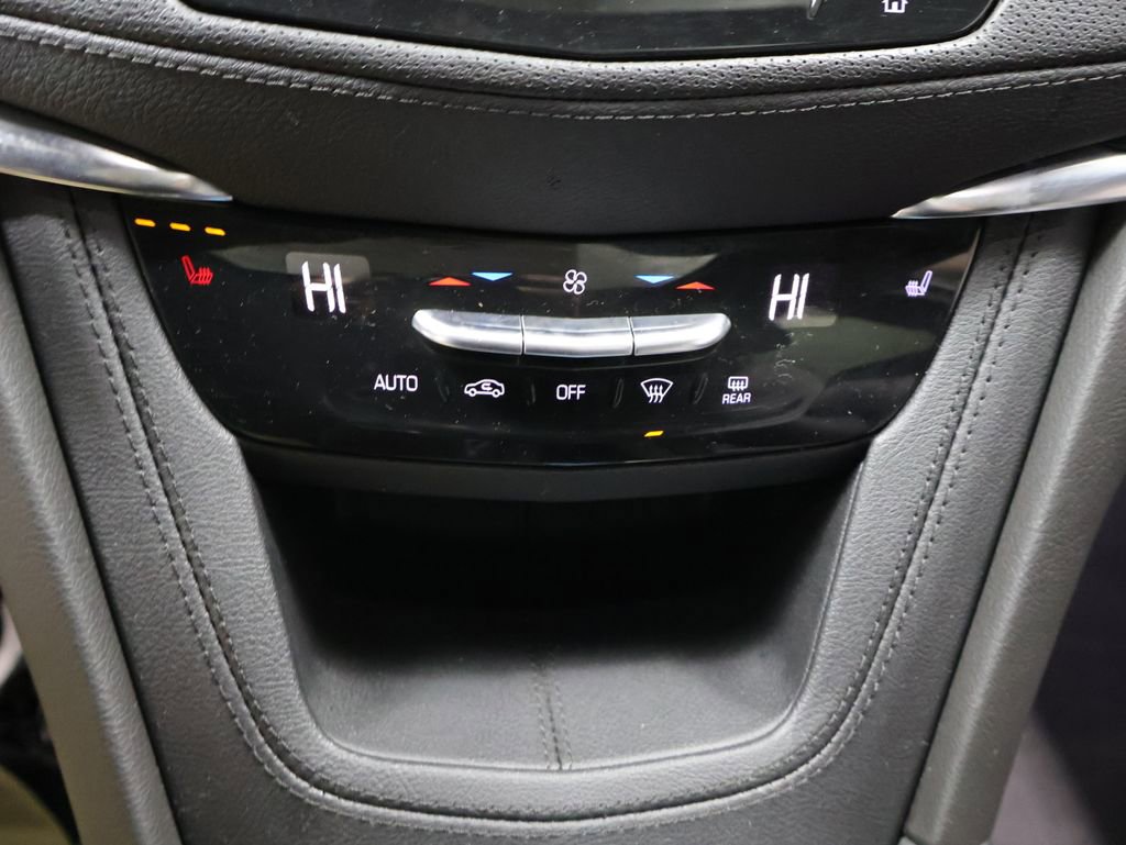 Used 2022 Cadillac XT5 Premium Luxury AWD/4WD image 27