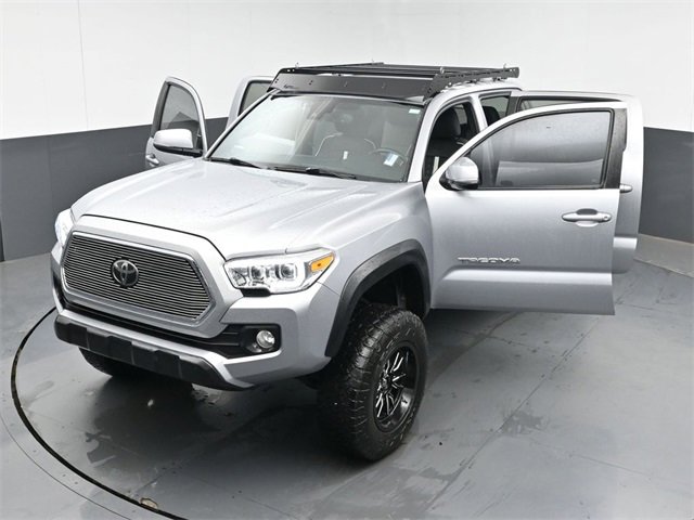 Used 2021 Toyota Tacoma TRD Off-Road image 49