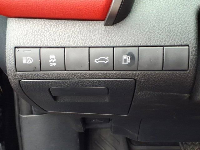 Used 2018 Toyota Camry XSE FWD image 21