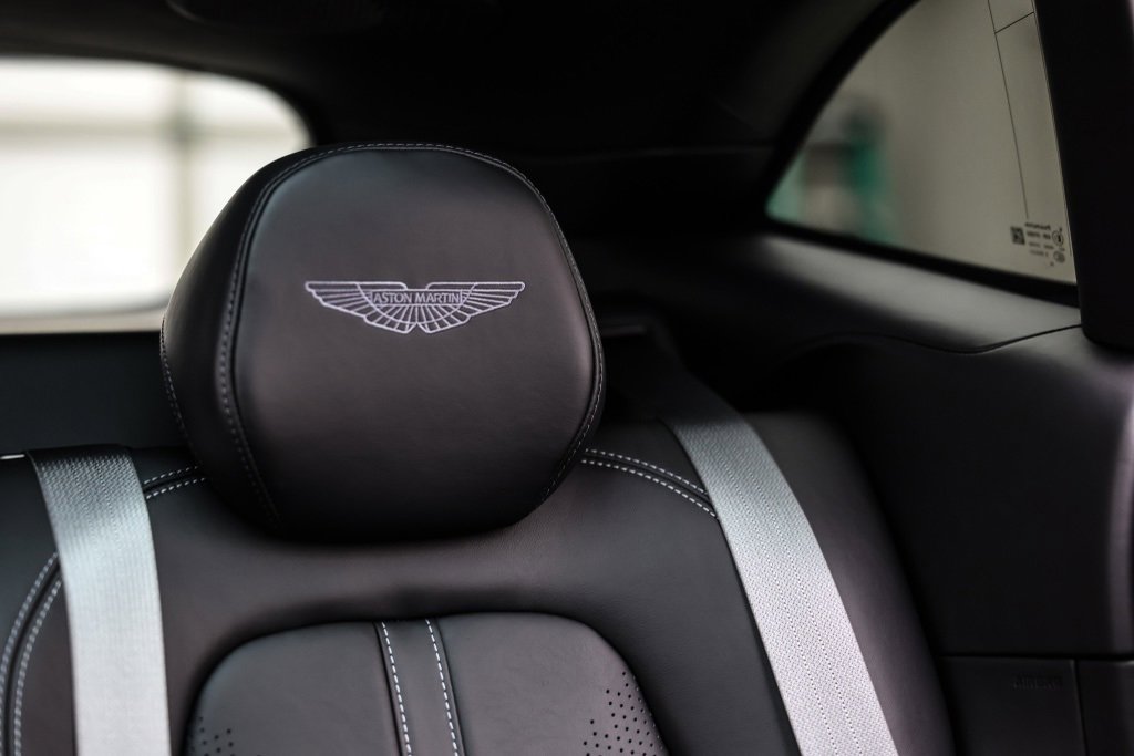 Used 2024 Aston Martin DBX 707 image 8