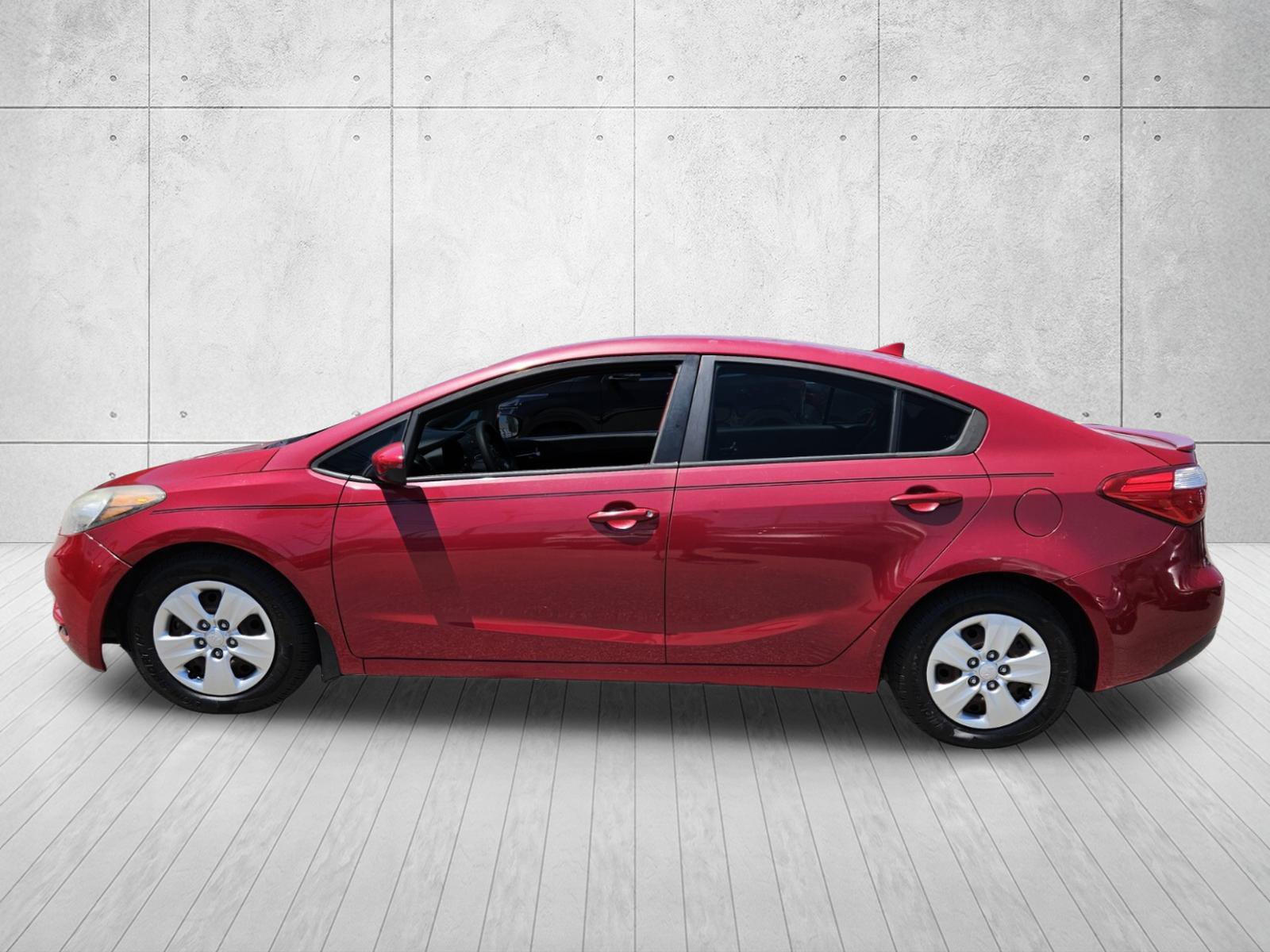 Used 2016 Kia Forte LX FWD image 4