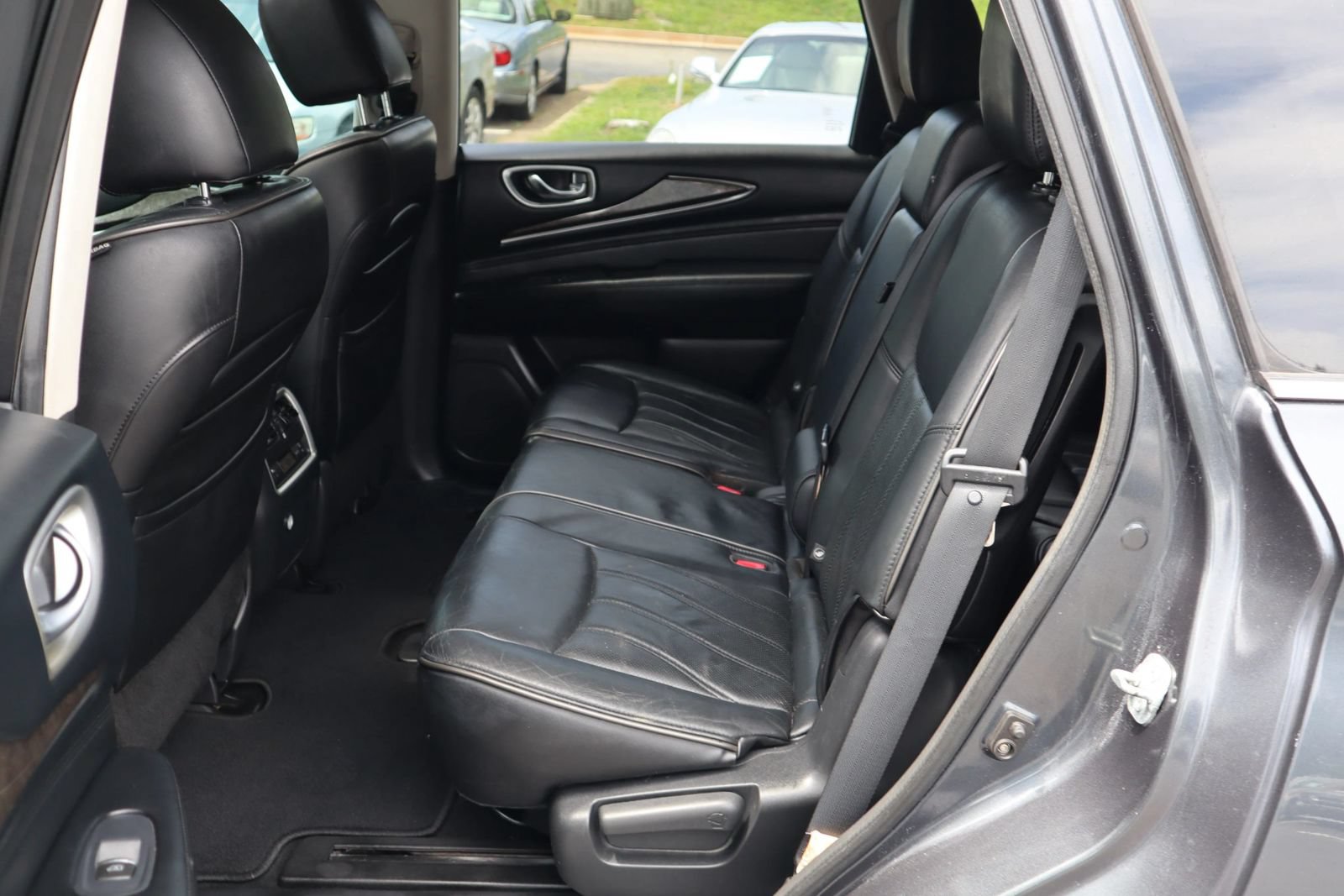 Used 2014 INFINITI QX60 Luxe w/ Premium Plus Package AWD/4WD image 12