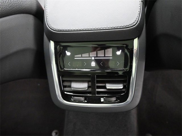 Certified 2024 Volvo V90 B6 Cross Country Plus image 34
