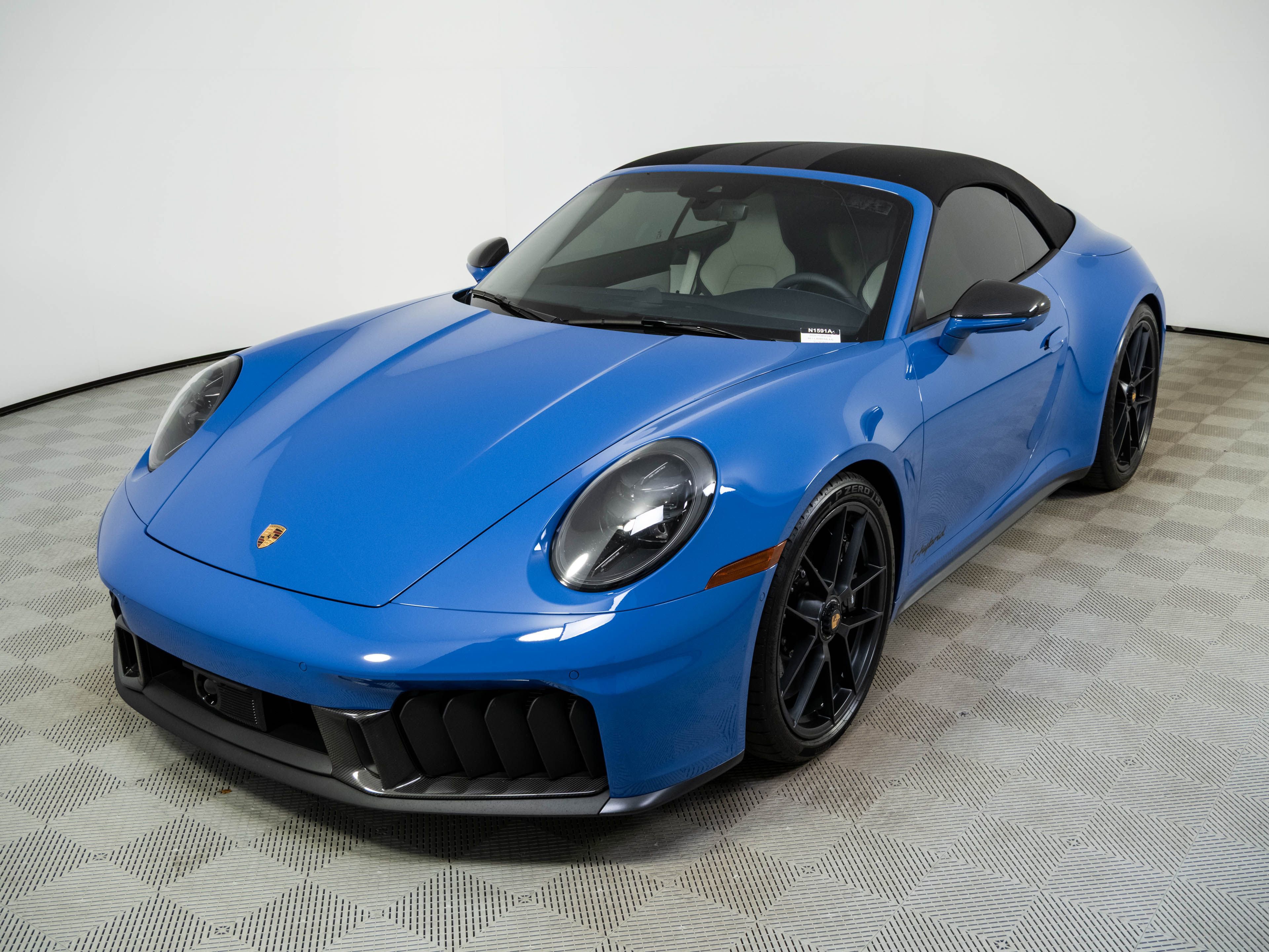 Certified 2026 Porsche 911 Carrera 4 GTS AWD/4WD image 34