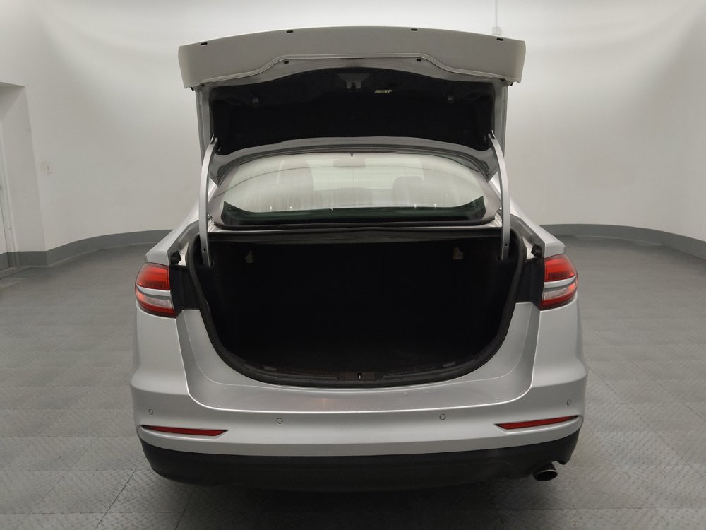 Used 2019 Ford Fusion SEL FWD image 29