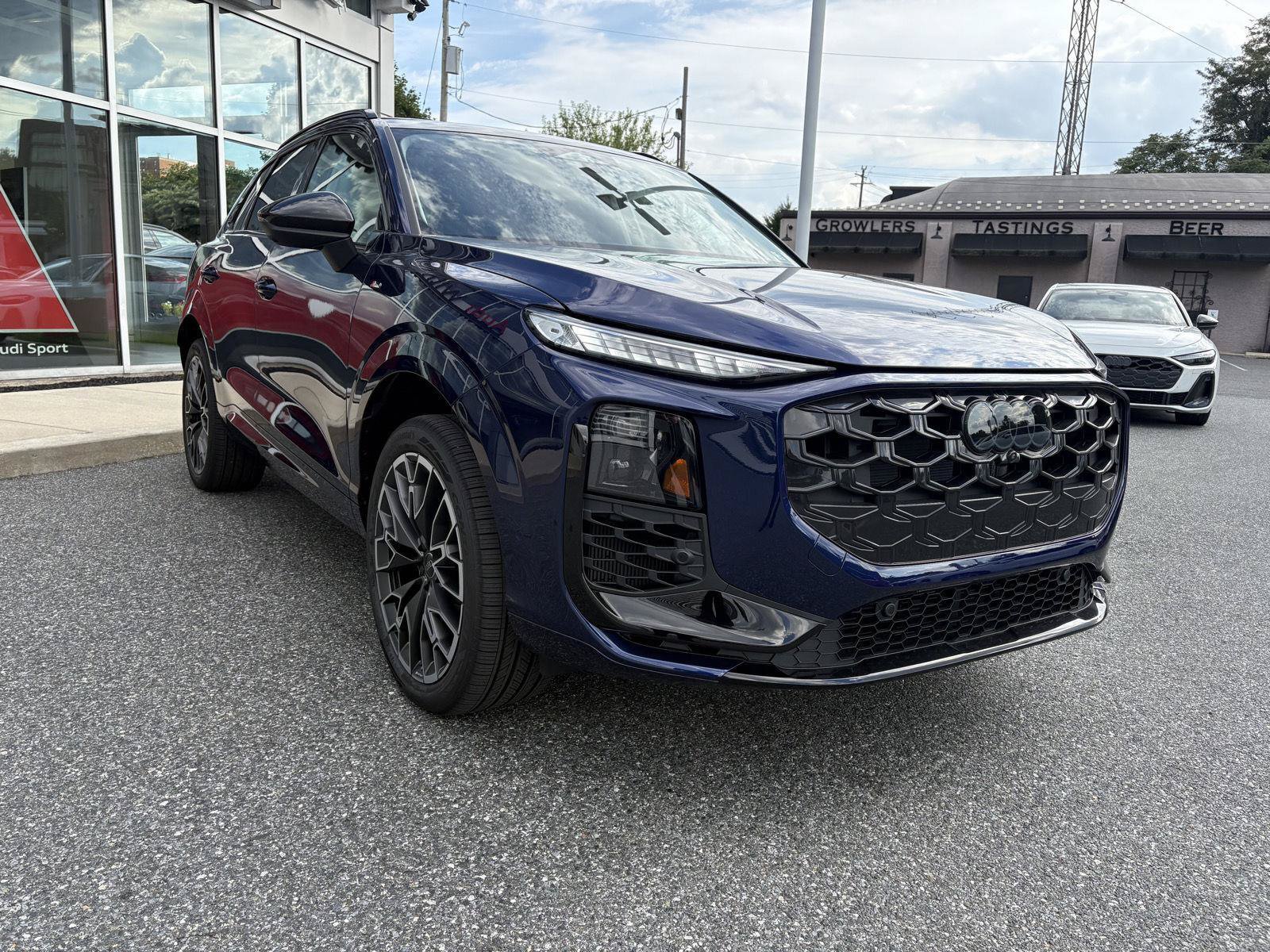 New 2026 Audi Q3 quattro 2.0T AWD/4WD image 7