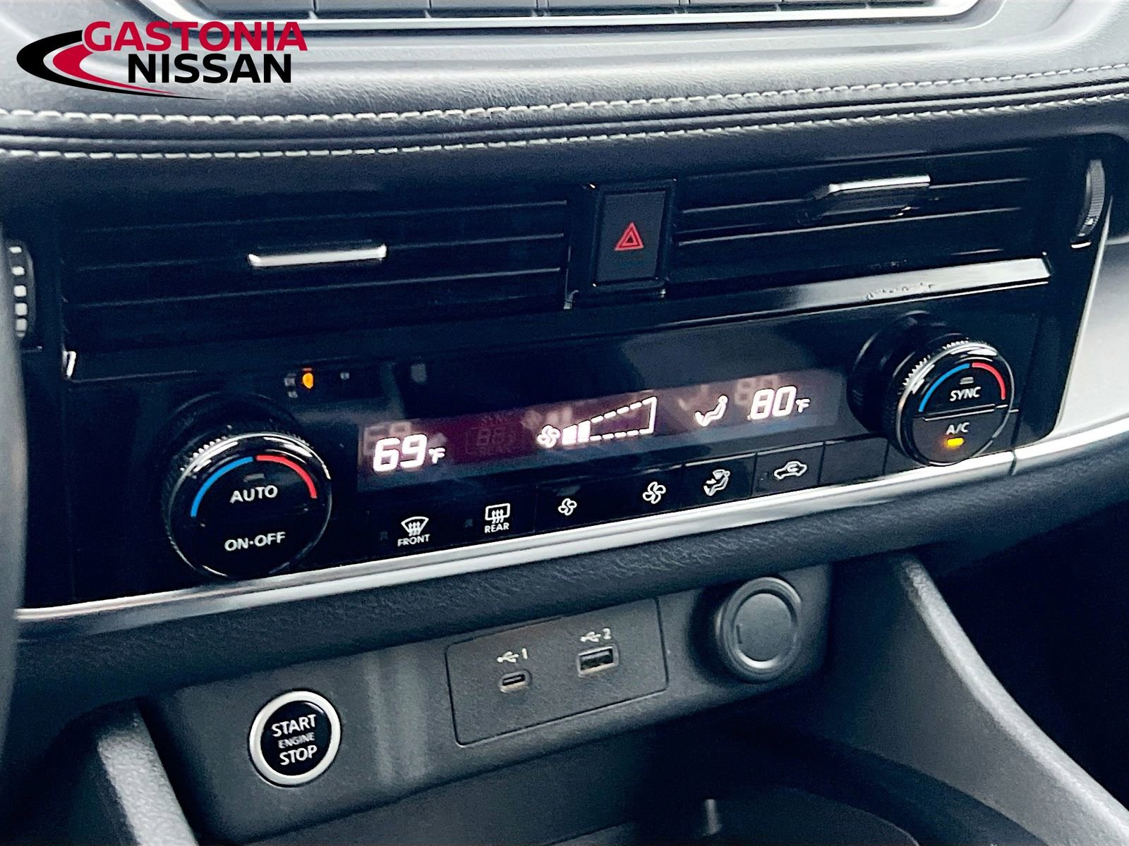 Used 2023 Nissan Rogue SL w/ SL Premium Package image 19