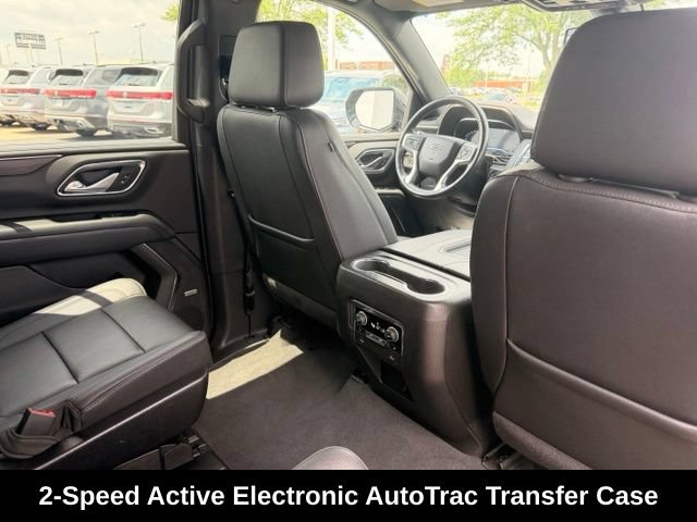 Used 2022 Chevrolet Tahoe Z71 w/ Luxury Package AWD/4WD image 16