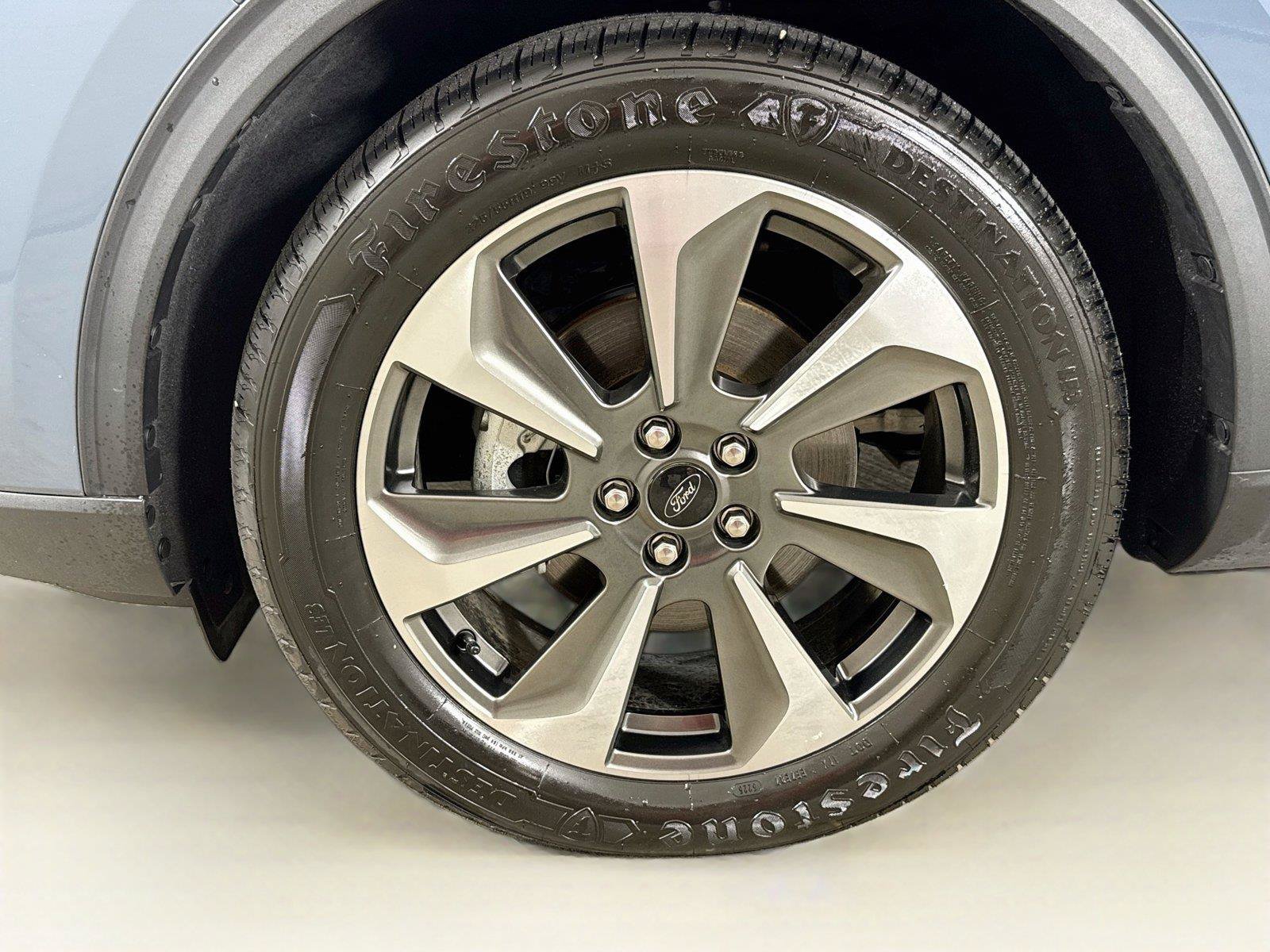 Used 2023 Ford Escape Platinum w/ Class II Trailer Tow Package AWD/4WD image 33