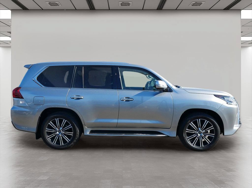 Used 2018 Lexus LX 570 4WD image 7