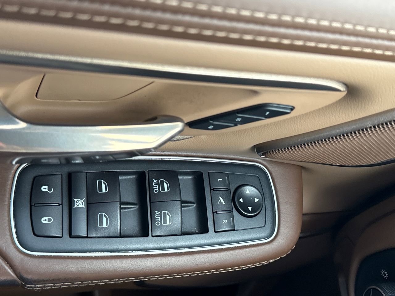 Used 2020 RAM 1500 Longhorn image 28