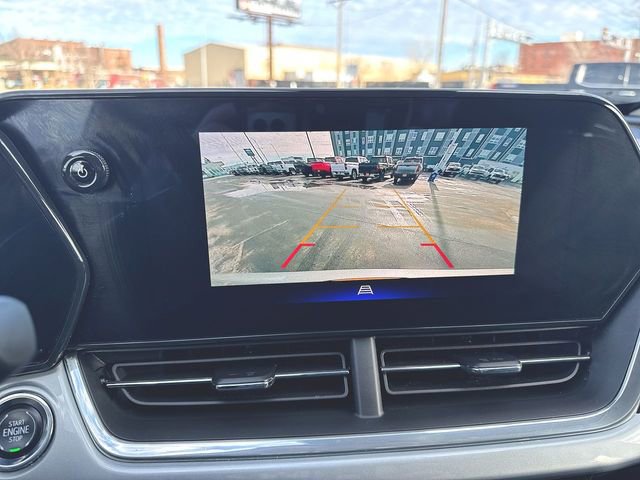 Used 2024 Chevrolet Trax LT w/ Driver Confidence Package image 14