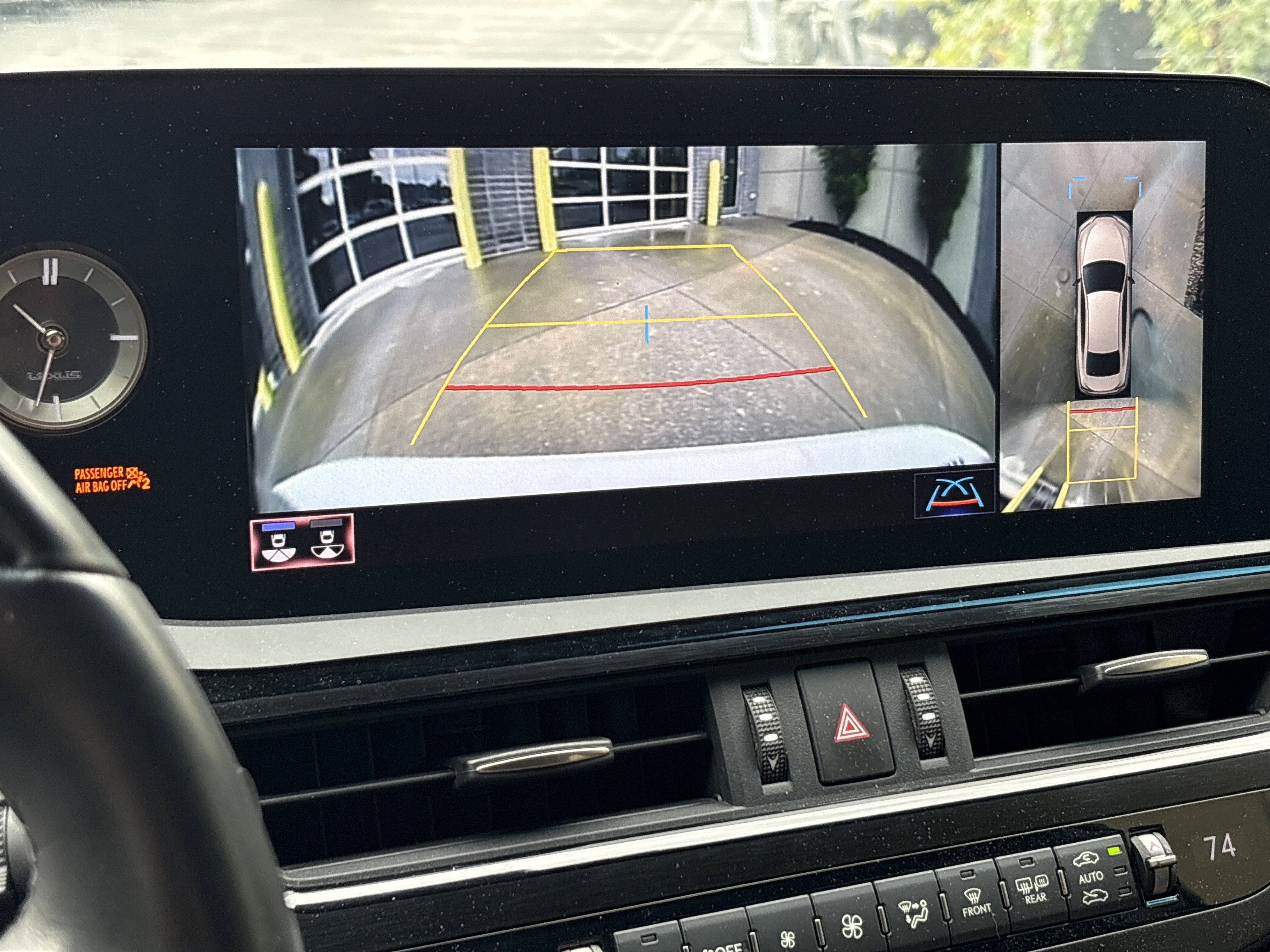 Certified 2022 Lexus ES 300h w/ Accessory Package FWD image 25