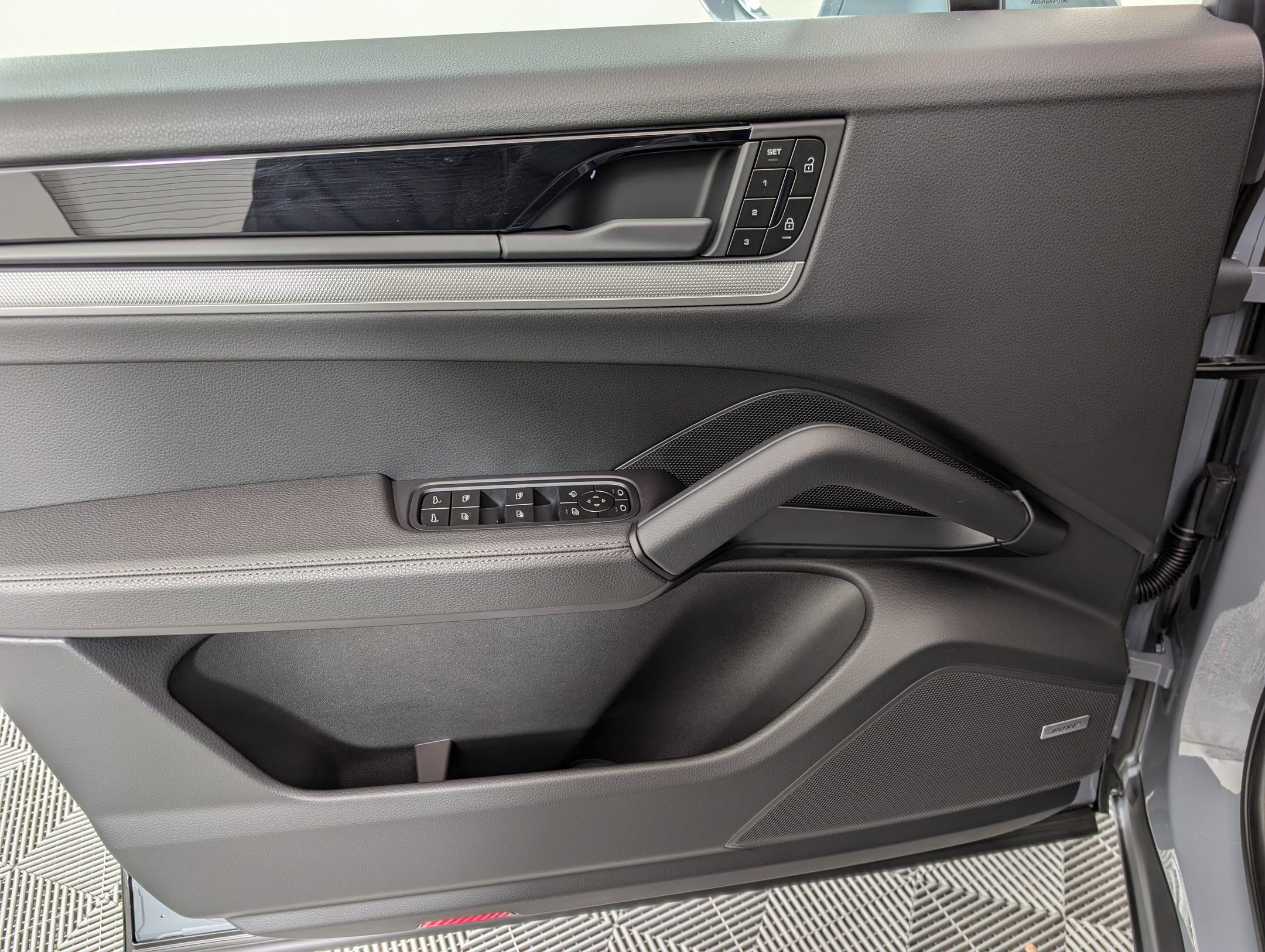 New 2026 Porsche Cayenne image 16