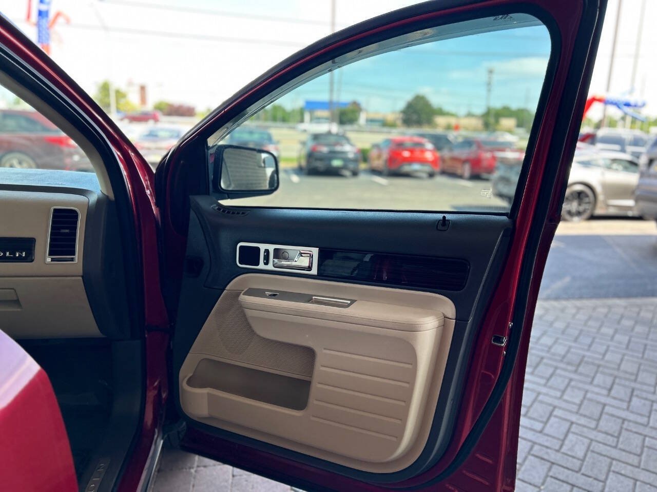 Used 2010 Lincoln MKX 2WD image 51