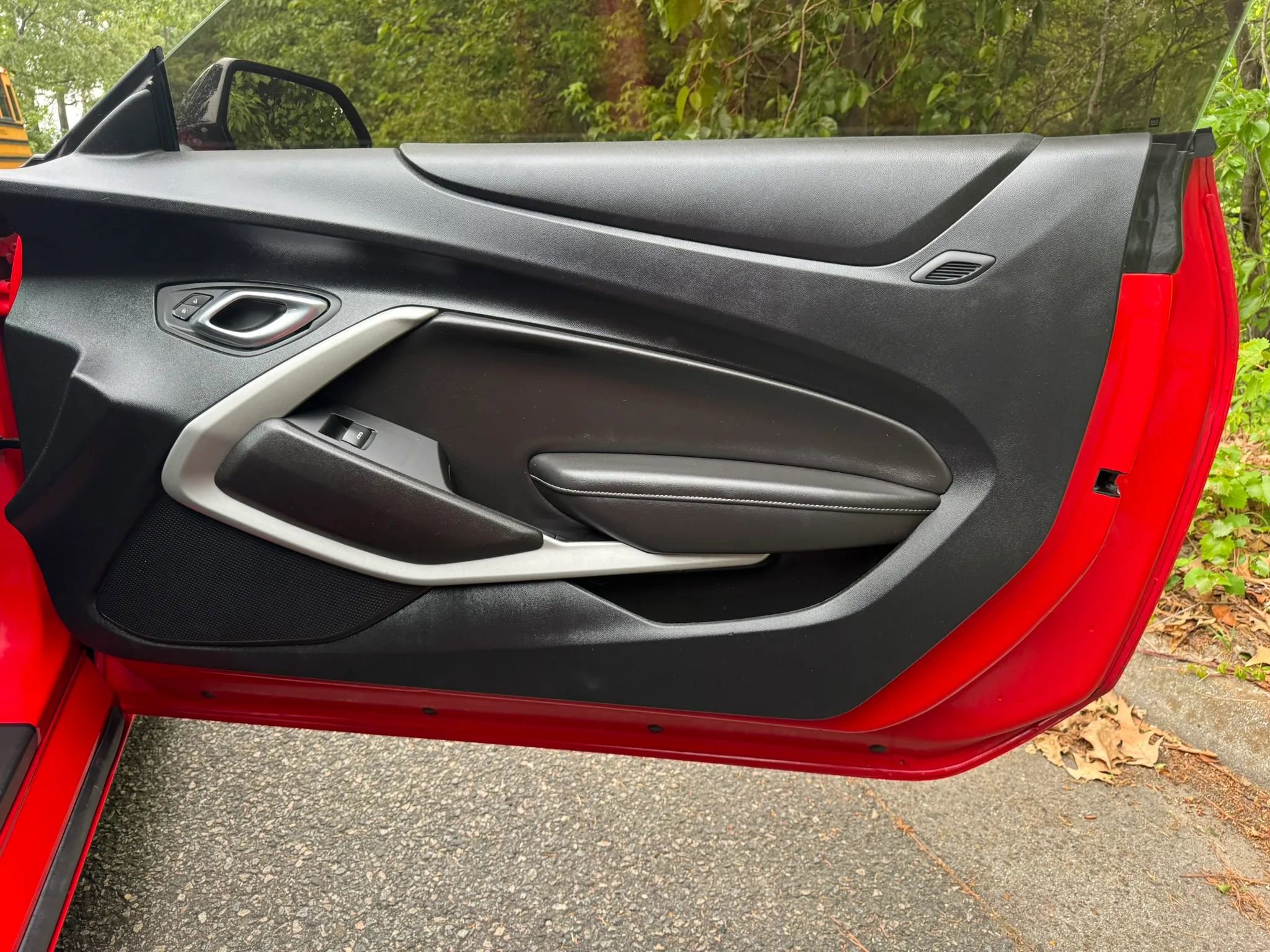 Used 2022 Chevrolet Camaro LS RWD image 13